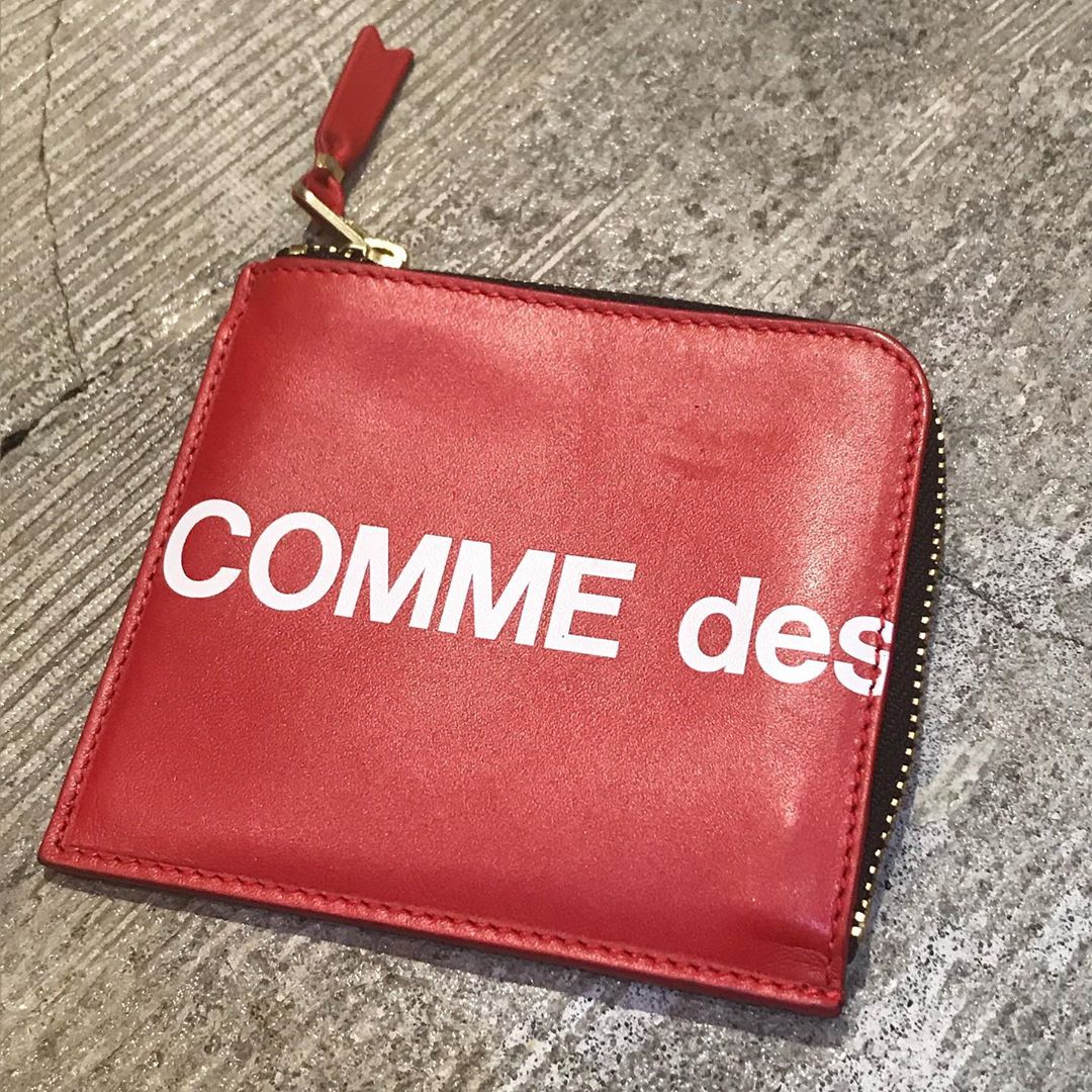 COMME des GARCONS Wallet Huge Logo SA3100HL