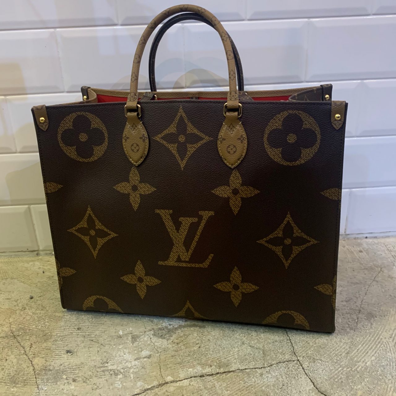 LOUIS VUITTON ON THE GO GM